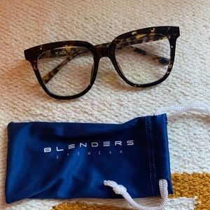Blenders eyewear blue light